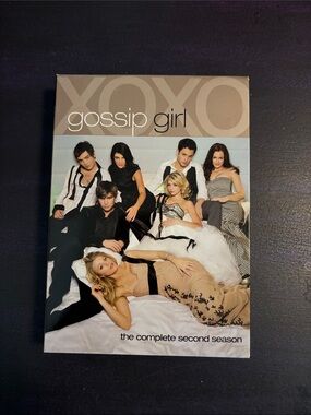 Gossip Girl DVD Box Set Beige Black White